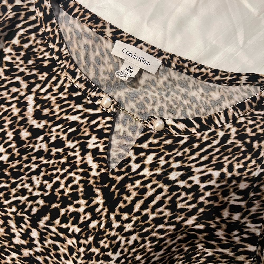 Calvin Klein Size M shirt